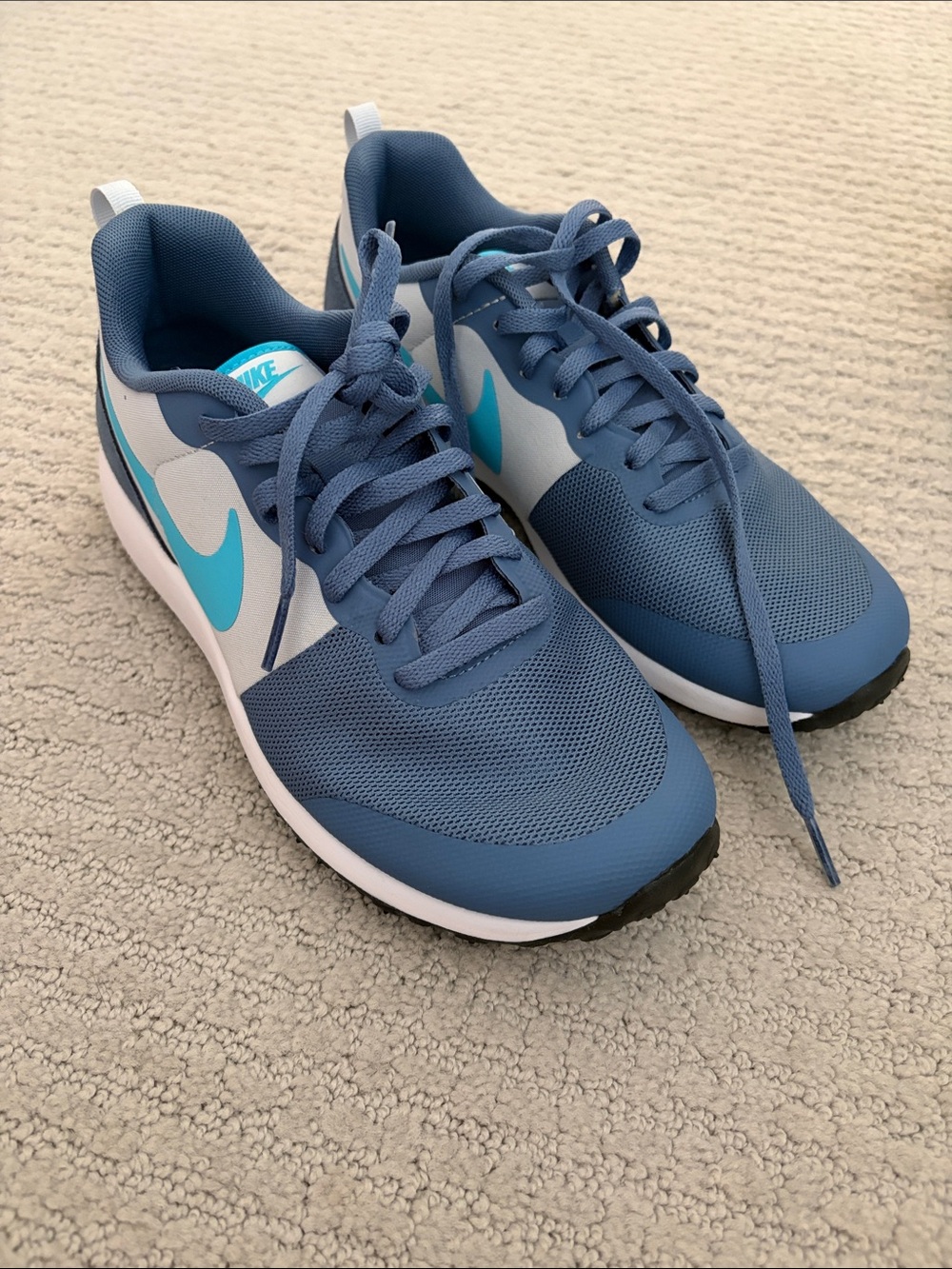 Nike Blue and Teal Low-Top Trainers - 7